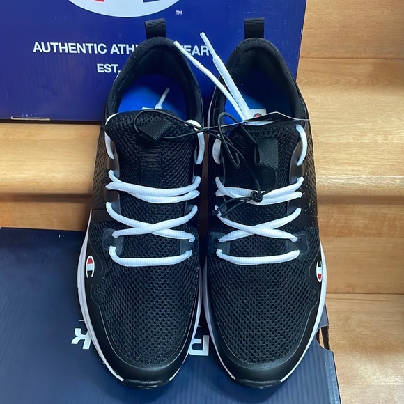 Champion - Women’s Shoes - Picture 2 of 4